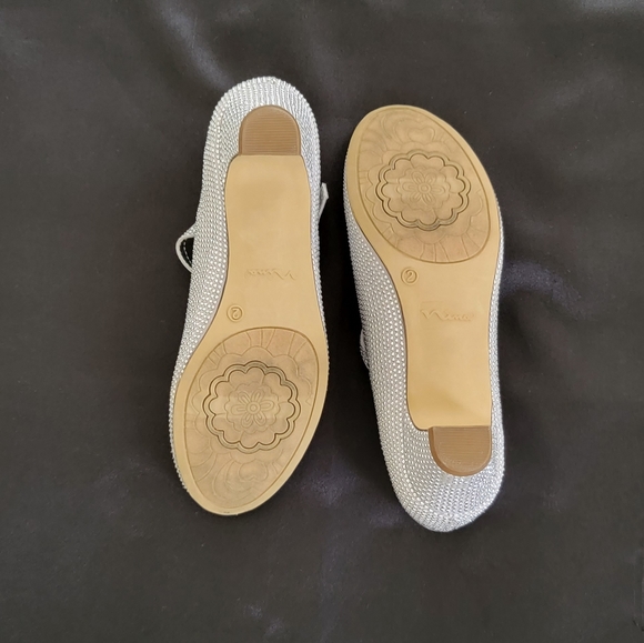 Nina Girls  Mary-Jane Shoes - Picture 9 of 13